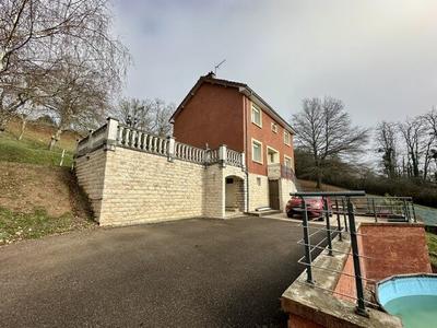 Maison - 112 m² - 6 pièces