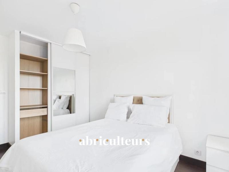 Appartement ancien - 90 m² - 5 pièces