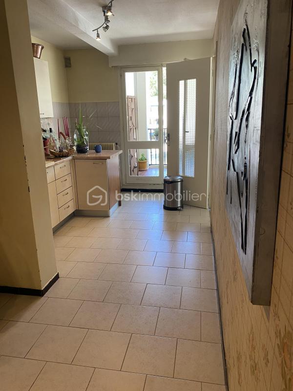 Appartement - 67 m² - 5 pièces