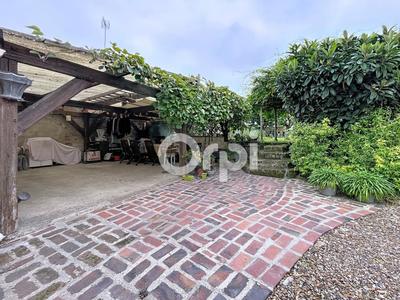 Maison - 121 m² - 6 pièces