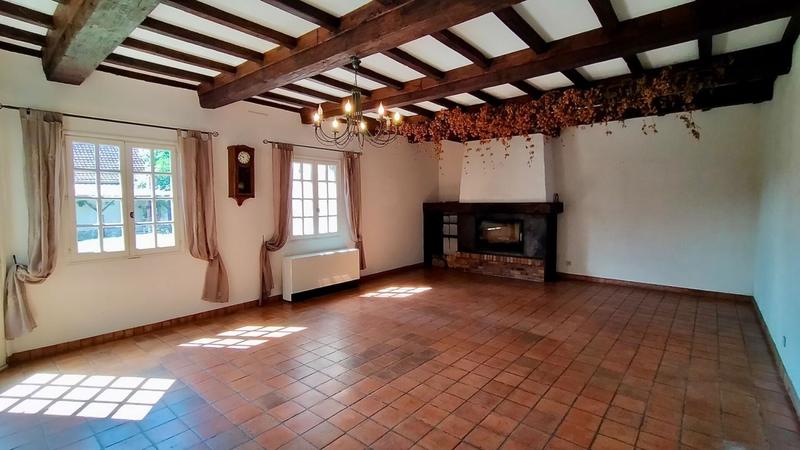 Maison - 239 m² - 10 pièces