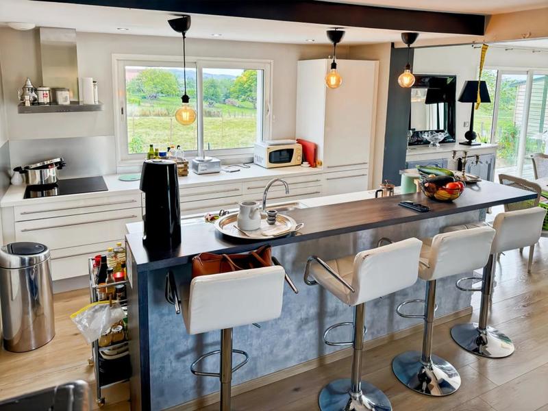 Propriété - 200 m² - 8 pièces