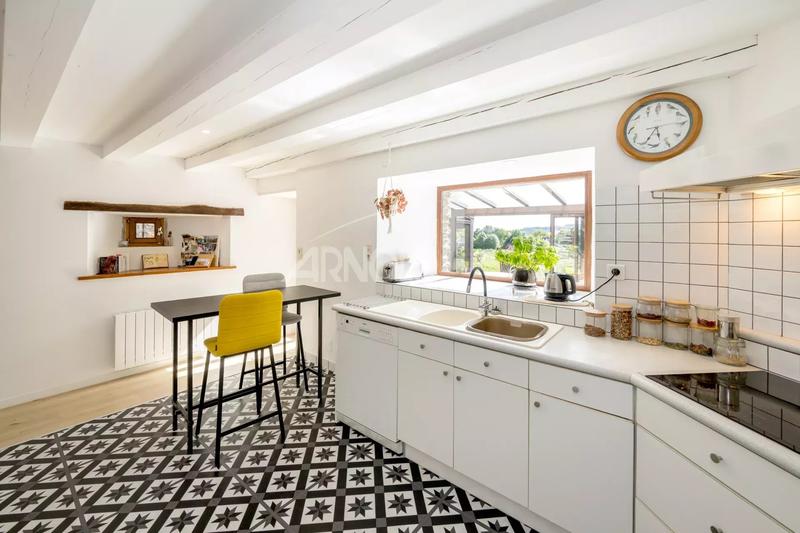 Maison - 137 m² - 8 pièces