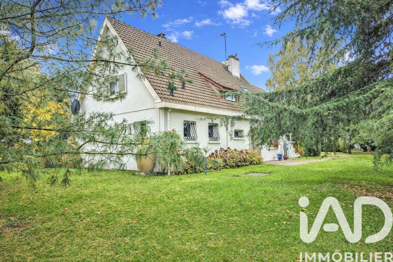 Maison - 200 m² - 7 pièces