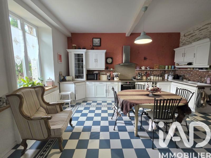 Maison - 156 m² - 7 pièces