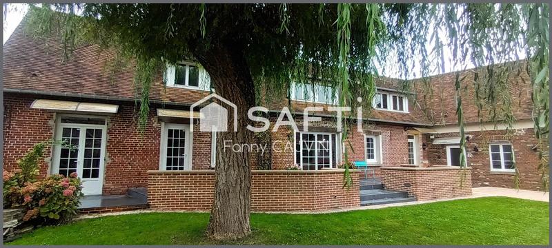 Maison - 240 m² - 8 pièces