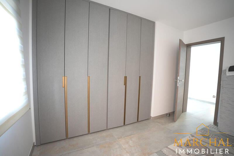 Villa - 177 m² - 6 pièces