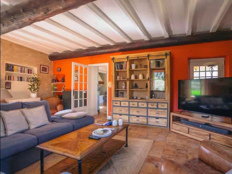 Mas - 306 m² - 17 pièces