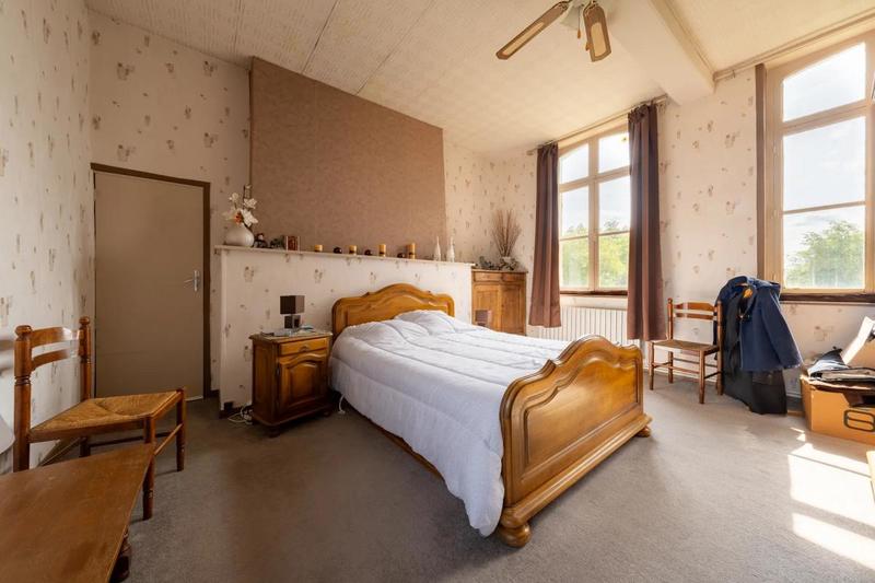 Maison - 205 m² - 12 pièces