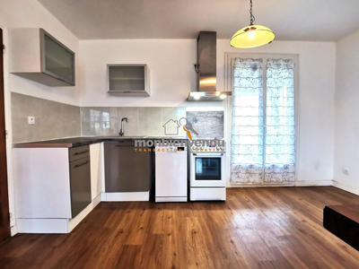 Maison - 77 m² - 5 pièces