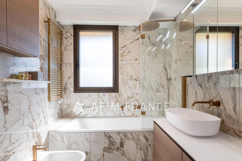 Appartement - 96 m² - 3 pièces