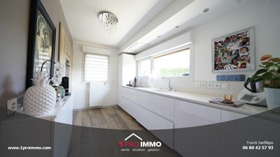 Maison - 97 m² - 4 pièces