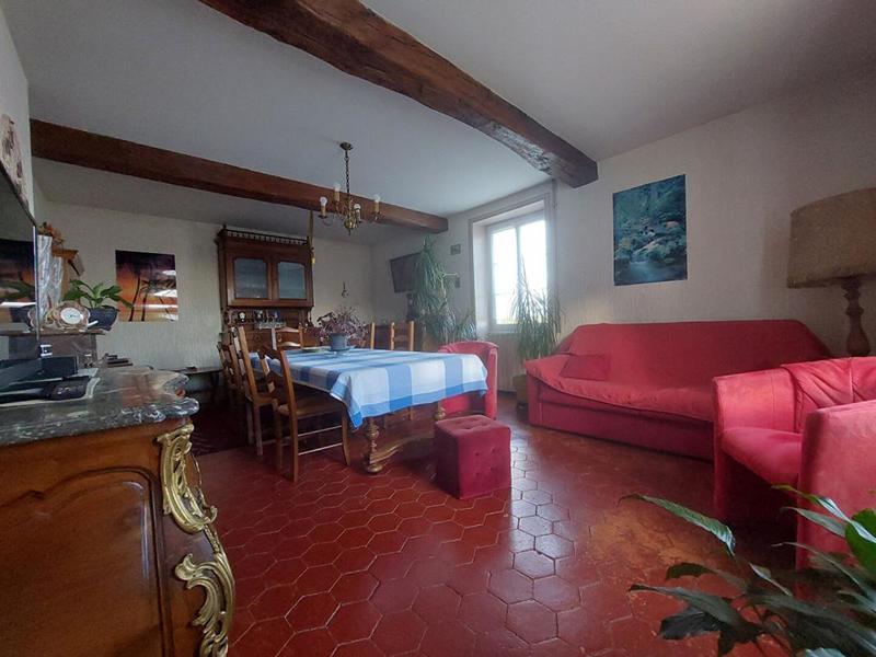 Maison - 143 m² - 5 pièces