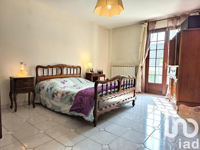 Maison - 190 m² - 7 pièces