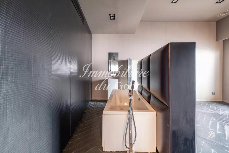 Maison - 199 m² - 4 pièces