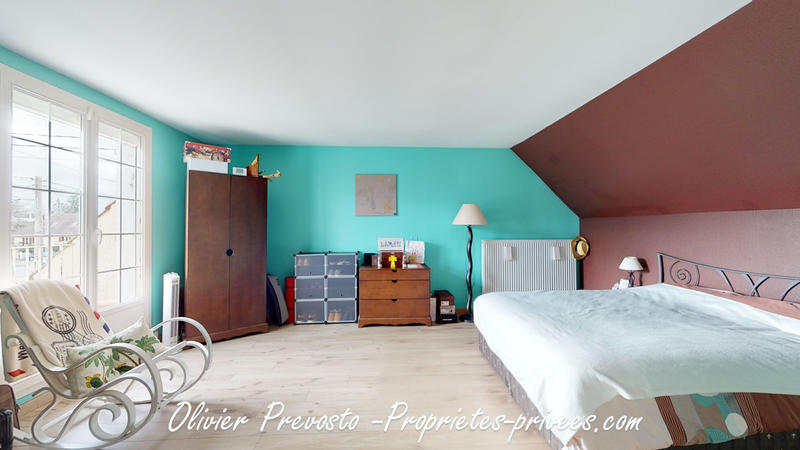 Maison - 240 m² - 10 pièces