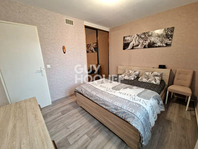 Maison - 92 m² - 6 pièces