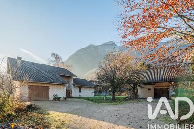 Maison - 145 m² - 5 pièces