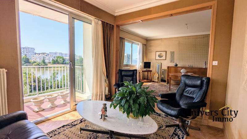 Appartement - 93 m² - 4 pièces