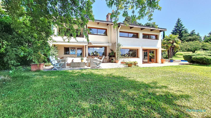 Villa - 265 m² - 7 pièces
