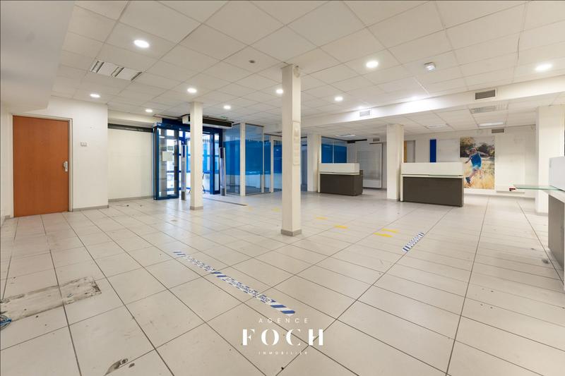 Local commercial - 255 m²