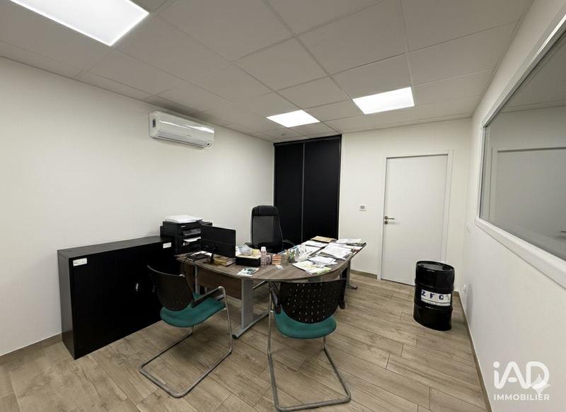 Local commercial - 581 m²