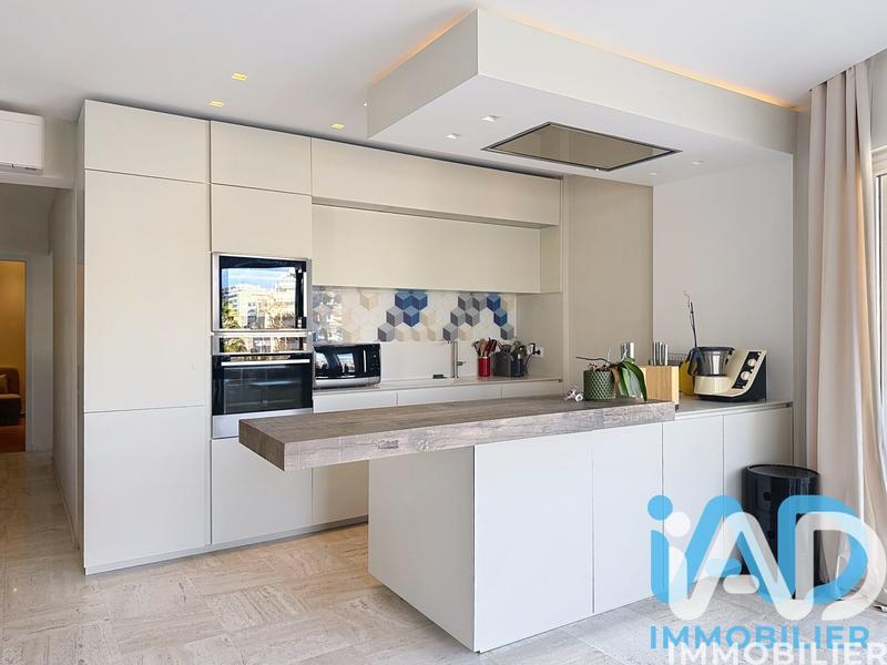 Appartement - 96 m² - 3 pièces