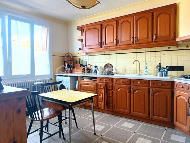 Maison traditionnelle - 150 m² - 8 pièces