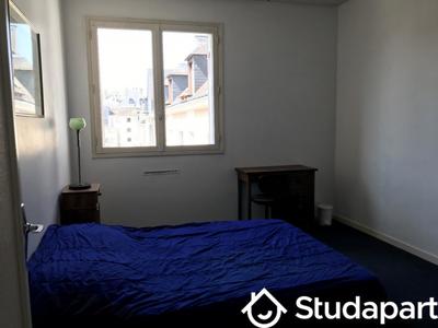 Chambre - 13 m² - 1 pièce