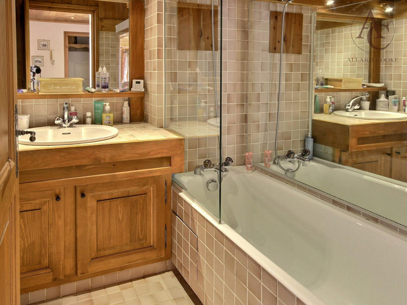 Appartement - 98 m² - 4 pièces