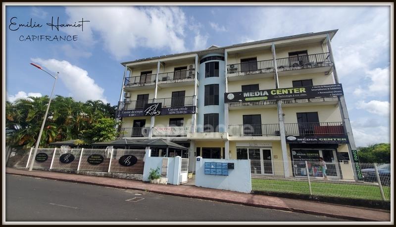 Bureau - 9 m² - 1 pièce