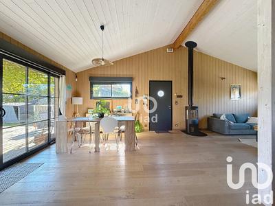 Maison - 180 m² - 6 pièces