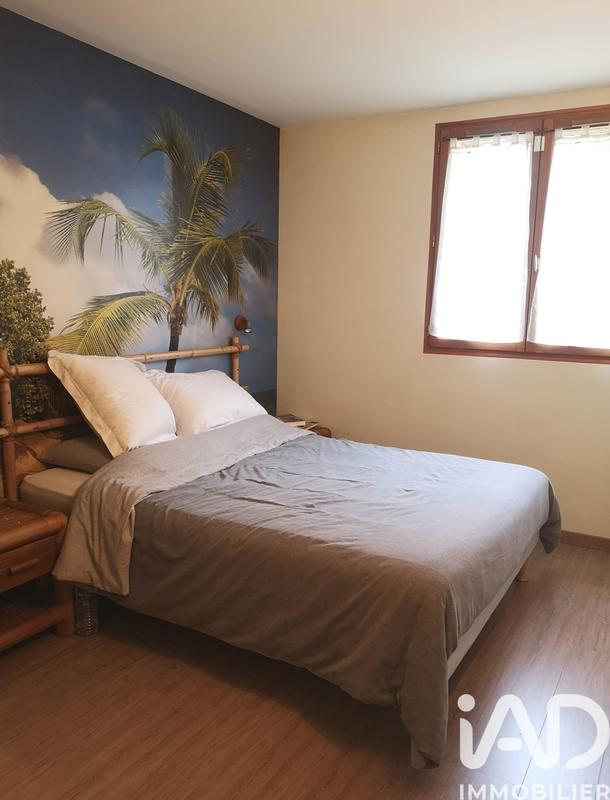 Maison - 195 m² - 9 pièces