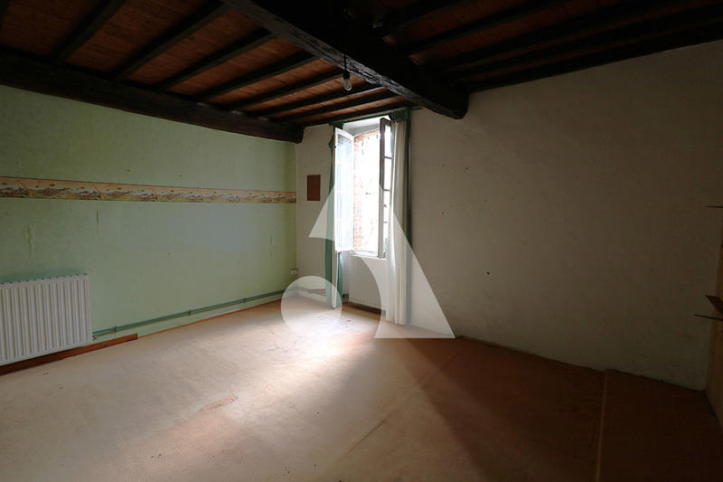 Maison - 204 m² - 5 pièces