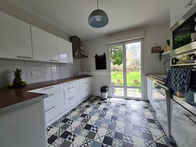 Maison - 159 m² - 8 pièces