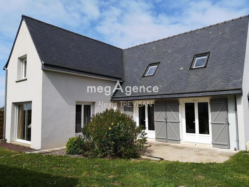 Maison - 143 m² - 8 pièces