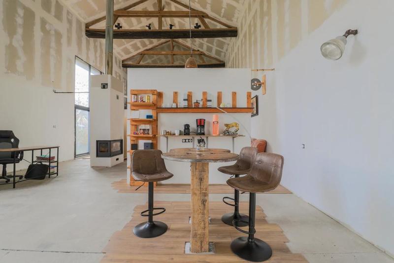 Maison - 250 m² - 7 pièces