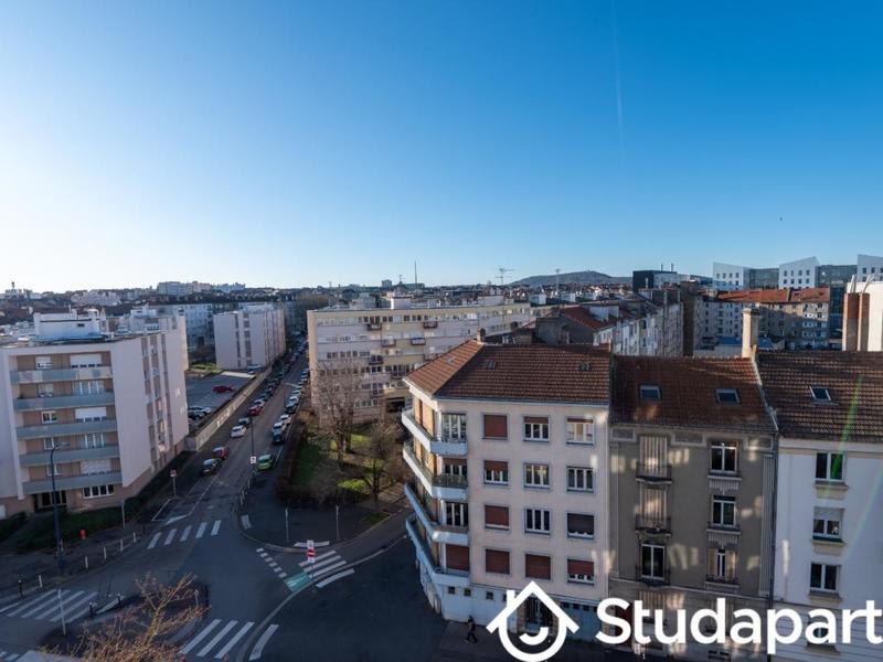 Chambre - 14 m² - 1 pièce