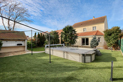 Maison - 155 m² - 6 pièces