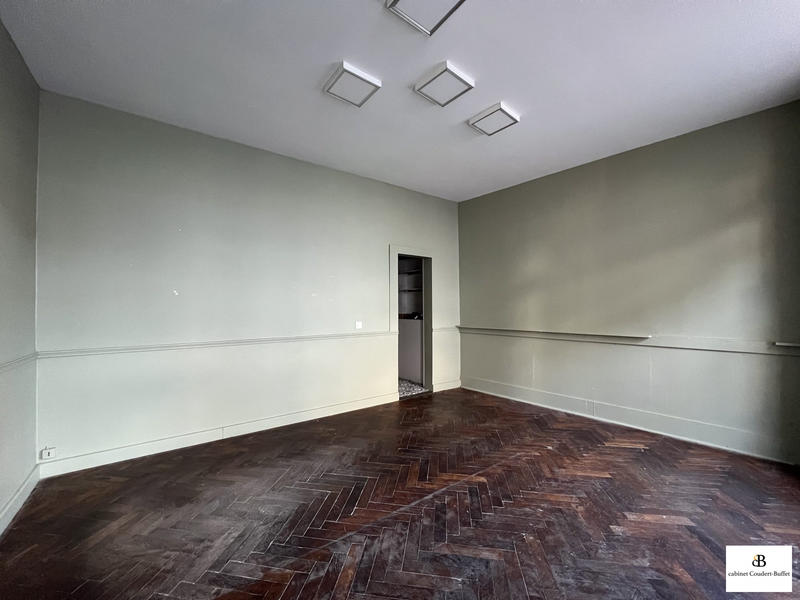 Local commercial - 39 m² - 2 pièces