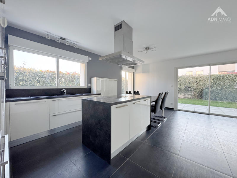 Appartement - 87 m² - 4 pièces