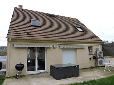 Maison - 99 m² - 5 pièces