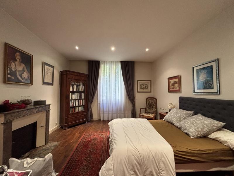 Appartement - 162 m² - 4 pièces