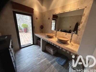 Maison - 160 m² - 5 pièces