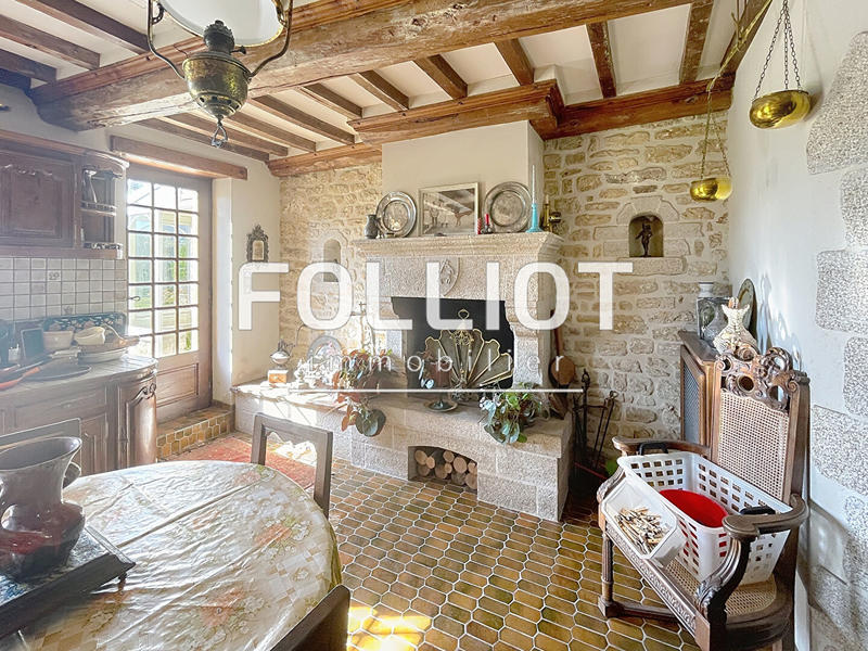 Maison - 200 m² - 8 pièces