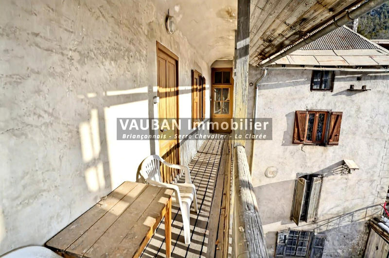 Maison - 400 m² - 20 pièces