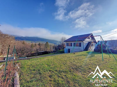 Maison - 117 m² - 7 pièces