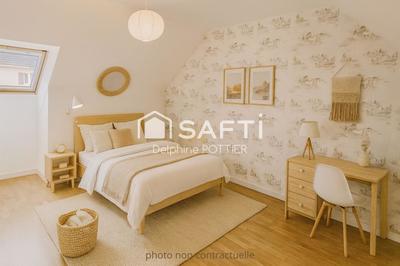 Maison - 90 m² - 5 pièces