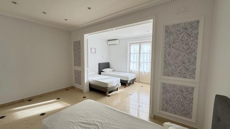 Villa - 420 m² - 11 pièces