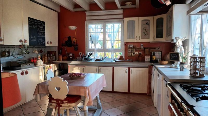 Maison - 180 m² - 6 pièces